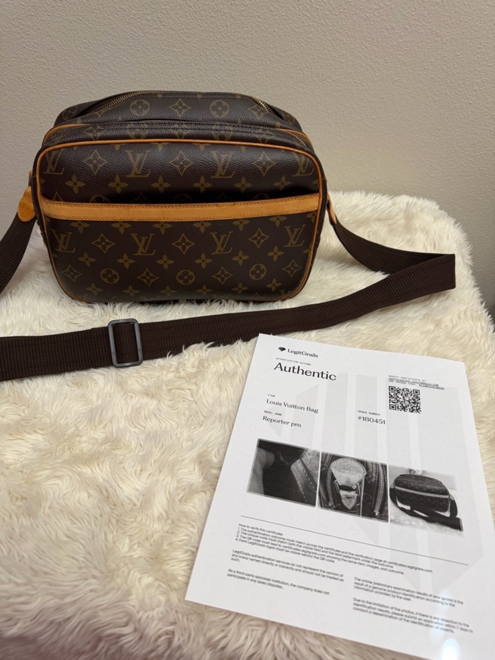 Louis Vuitton Brown Monogram reporter bag with COA - Picture 2 of 16